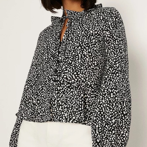 Oasis Blouse Black and White - Picture 1 of 6
